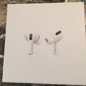 Apple Airpods Pro New with Wireless Charging Case